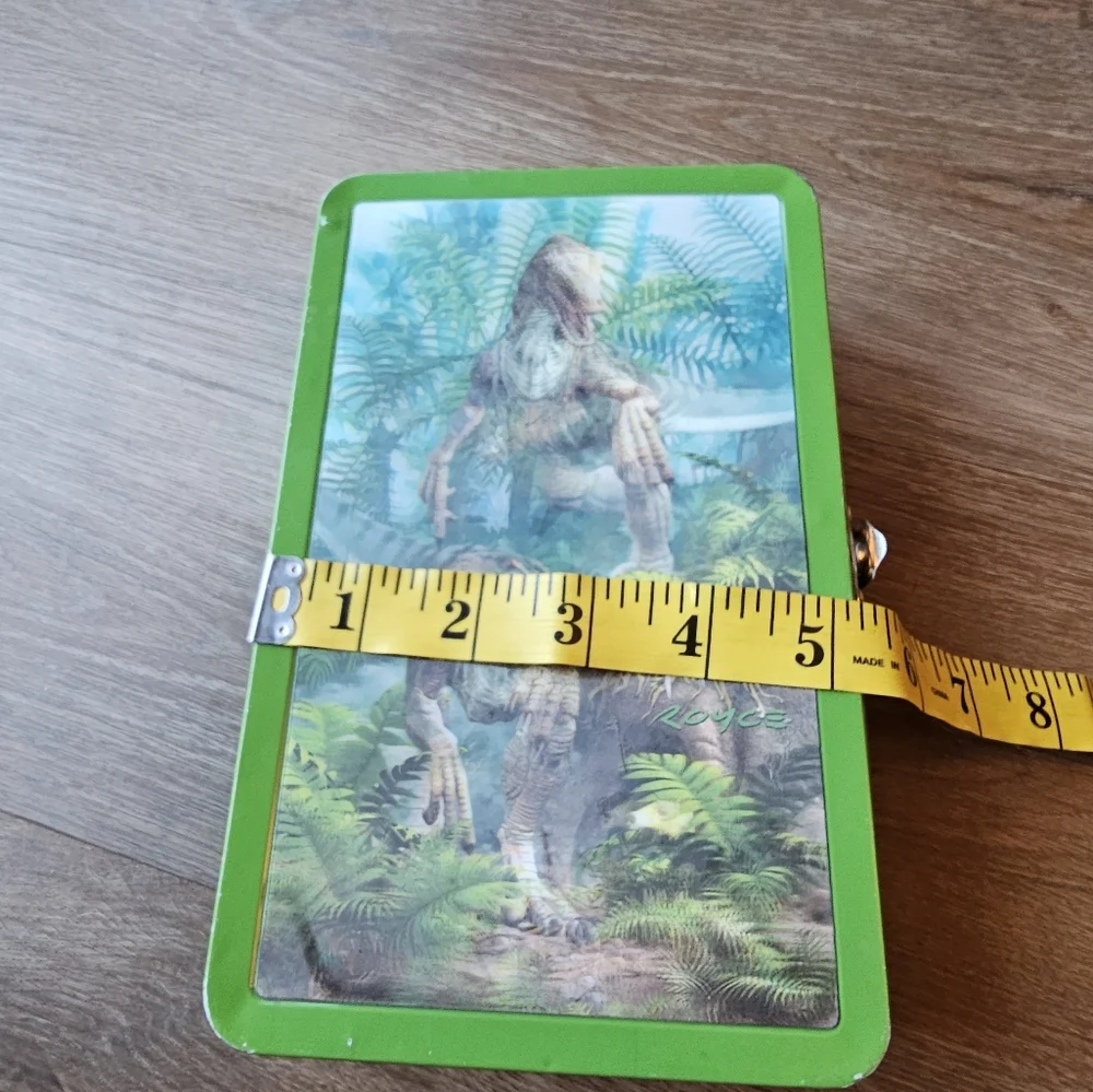 Vintage style 3D dinosaur green metal pencil box with clasp